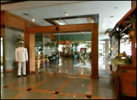 Centre Point Sukhumvit - Entrance