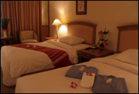 First Hotel Bangkok - Room