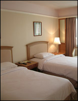 First Hotel Bangkok - Room