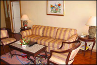 omduang Suites (2 Br) Living room