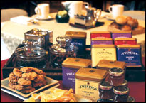 Holiday Inn Silom Bangkok - High Tea at Orchid Lounge