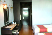 Standard Room - Hotel De'Moc, Bangkok