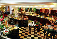Plaza Athenee Bangkok - The Rain Tree cafe