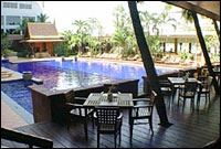 Menam Riverside Hotel Bangkok - Coconut Pool Terrace