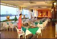 Menam Riverside Hotel Bangkok - Menam River Terrace Seafood Restaurant