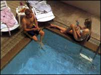 Quality Suites Airport Hotel Bangkok - Swimming Pool