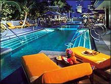 The Peninsula Hotel Bangkok - Swimming Pool