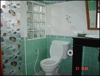 Pheung Guesthouse - Bath Room