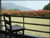 Baan Ton Nam (Doi Tung Lodge) - Accommodation