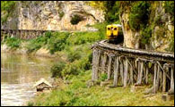 Pung-Waan Resort Kwai Noi, Kanchanaburi - Train