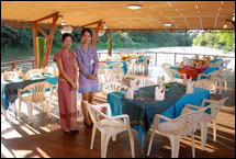 Floating Restaurant - Pung-Waan Resort & Spa Kwai Yai, Kanchanaburi