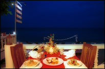 Beachcomber Hotel, Koh Samui - romantic candle light dinner