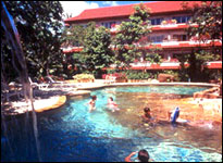The Fair House Beach Resort & Hotel - Swimming Pool