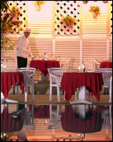 Beverly Plaza Hotel, Pattaya - Poolside Terrace