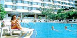 Mountain Beach Hotel Pattaya - Swimming Pool