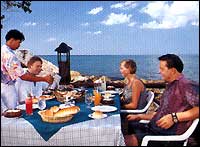 Sunset Village Beach Resort - Dining