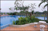 Sunshine Vista Serviced Apartment, Pattaya - Swimming Pool