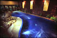 Kata Minta Hotel Phuket - Indoor Jacuzzi & Suana