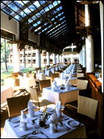 Katathani Phuket Beach Resort - Chom Talay Restaurant