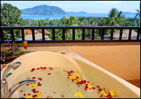 Mangosteen Resort & Spa Phuket - Royal Villa - Balcony Jacuzzi