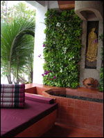 Mom Tri's Boat House, Phuket - Villa Royale Balcony