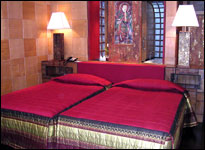 Mom Tri's Boat House, Phuket - Villa Royale Guest Room