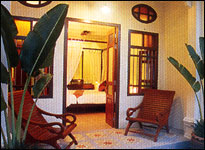 The Old Phuket - Separate Bathtub & Outdoor Shower