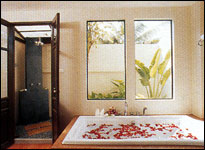 The Old Phuket - Separate Bathtub & Outdoor Shower