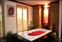The Royal Paradise Hotel Phuket - Jacuzzi - Spa Treatment