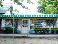 Malibu Garden Resort - Minimart