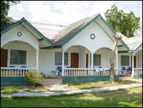 Malibu Garden Resort - Family Rooms