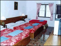 Malibu Garden Resort - Family Rooms