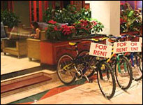 Phala Cliff Beach Resort & Spa - Service