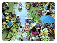 Wat Sai Floating Market