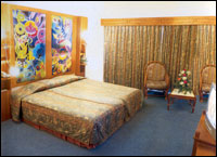 Pailyn Hotel Pitsanuloke - Luxurious clean and modern bedrooms